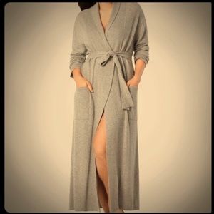 Arlotta Home Cashmere Blend Long Robe MEDIUM / LARGE Gray New